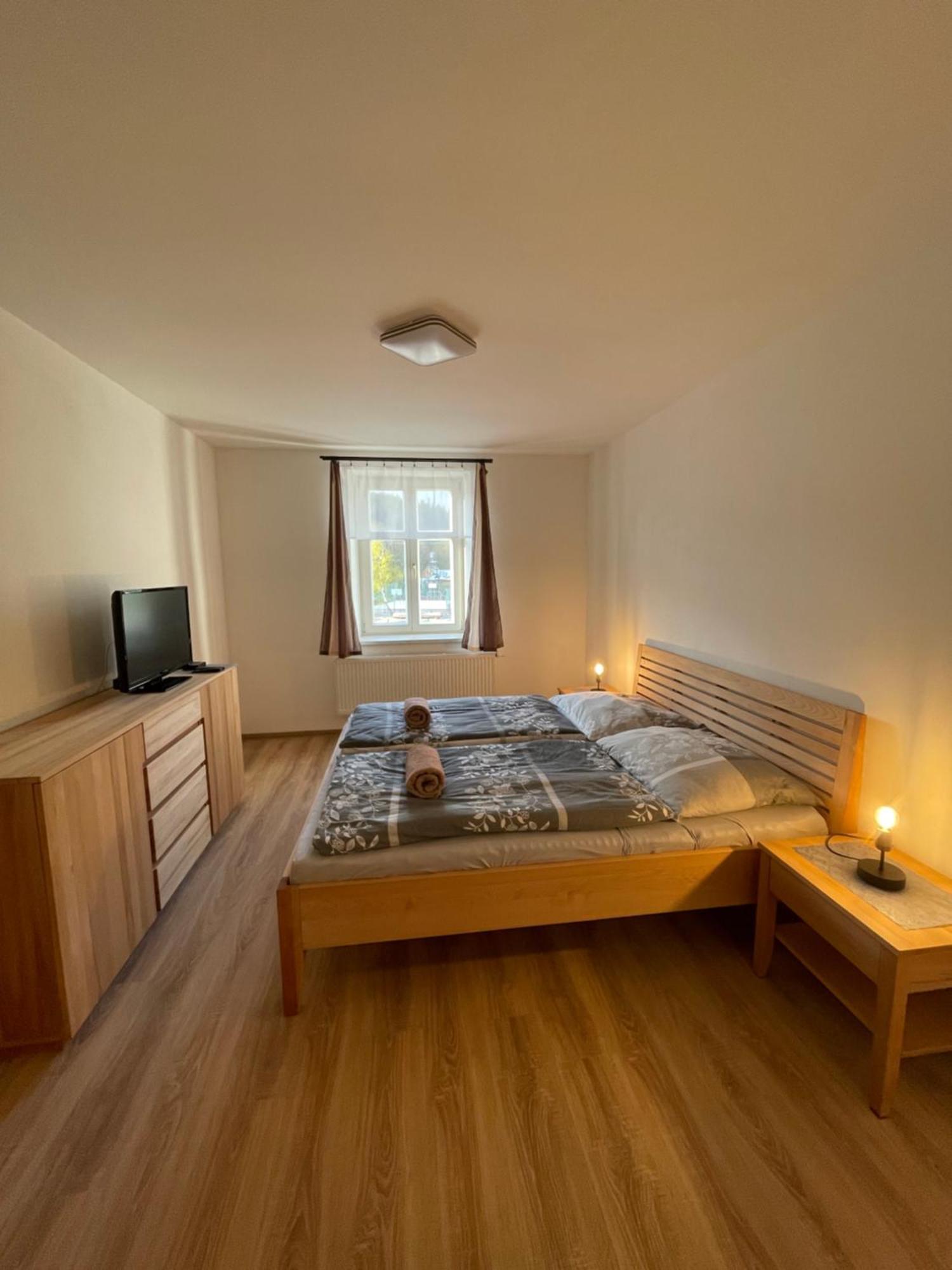 Apartman Kamenak Vimperk Buitenkant foto